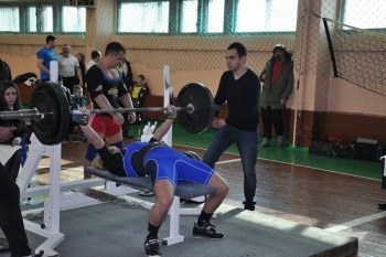 В краевом центре пройдут соревнования по пауэрлифтингу